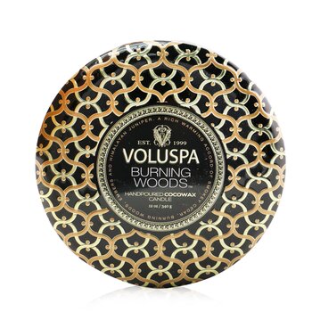 Voluspa Candela decorativa in latta con 3 stoppini - Legni ardenti
